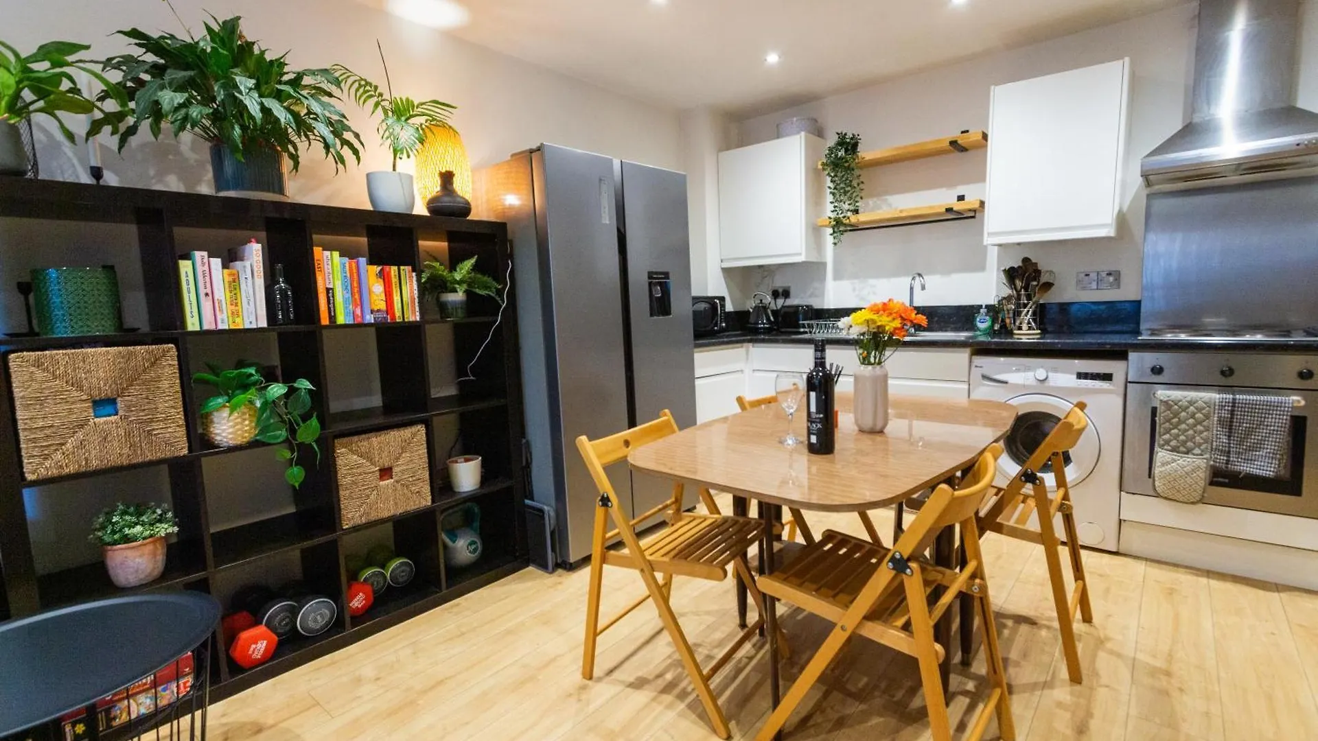 Appartement Modern Retreat - 2Bd Apt With Lush Greenery At Sheffield