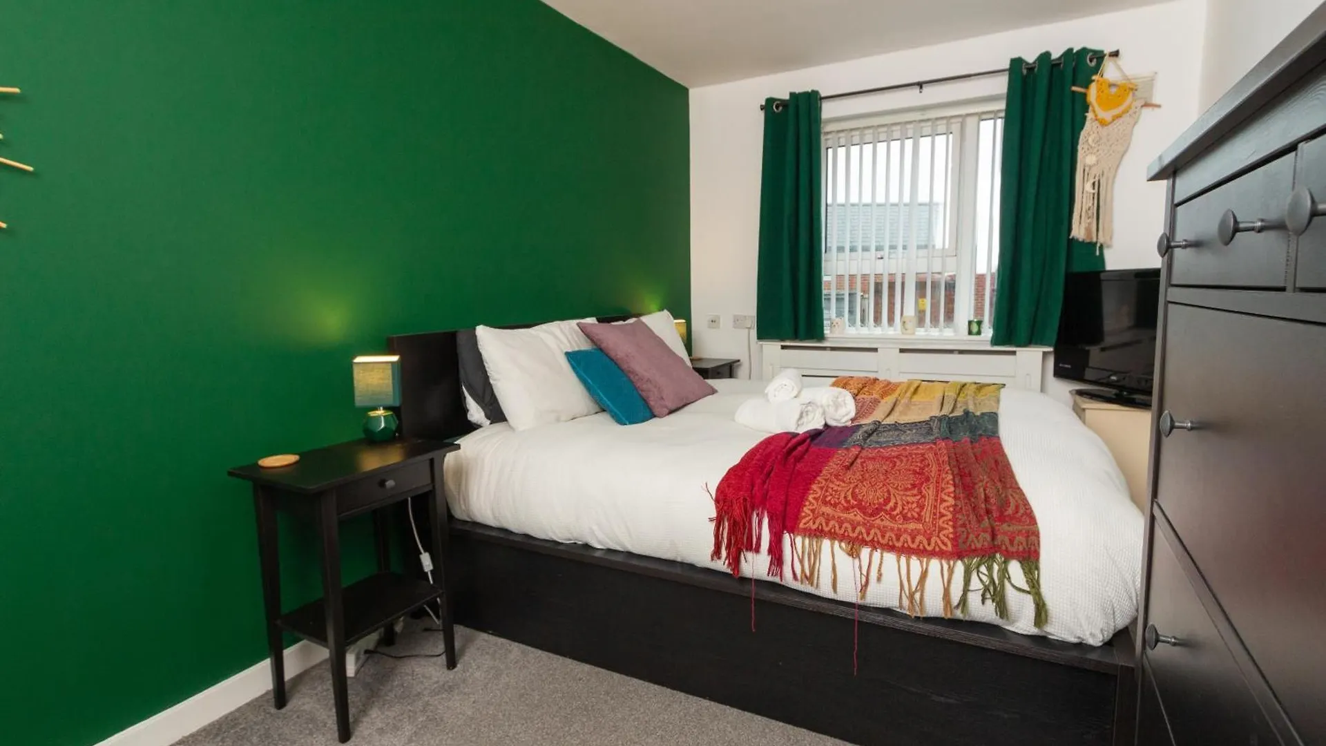 Appartement Modern Retreat - 2Bd Apt With Lush Greenery At Sheffield Verenigd Koninkrijk