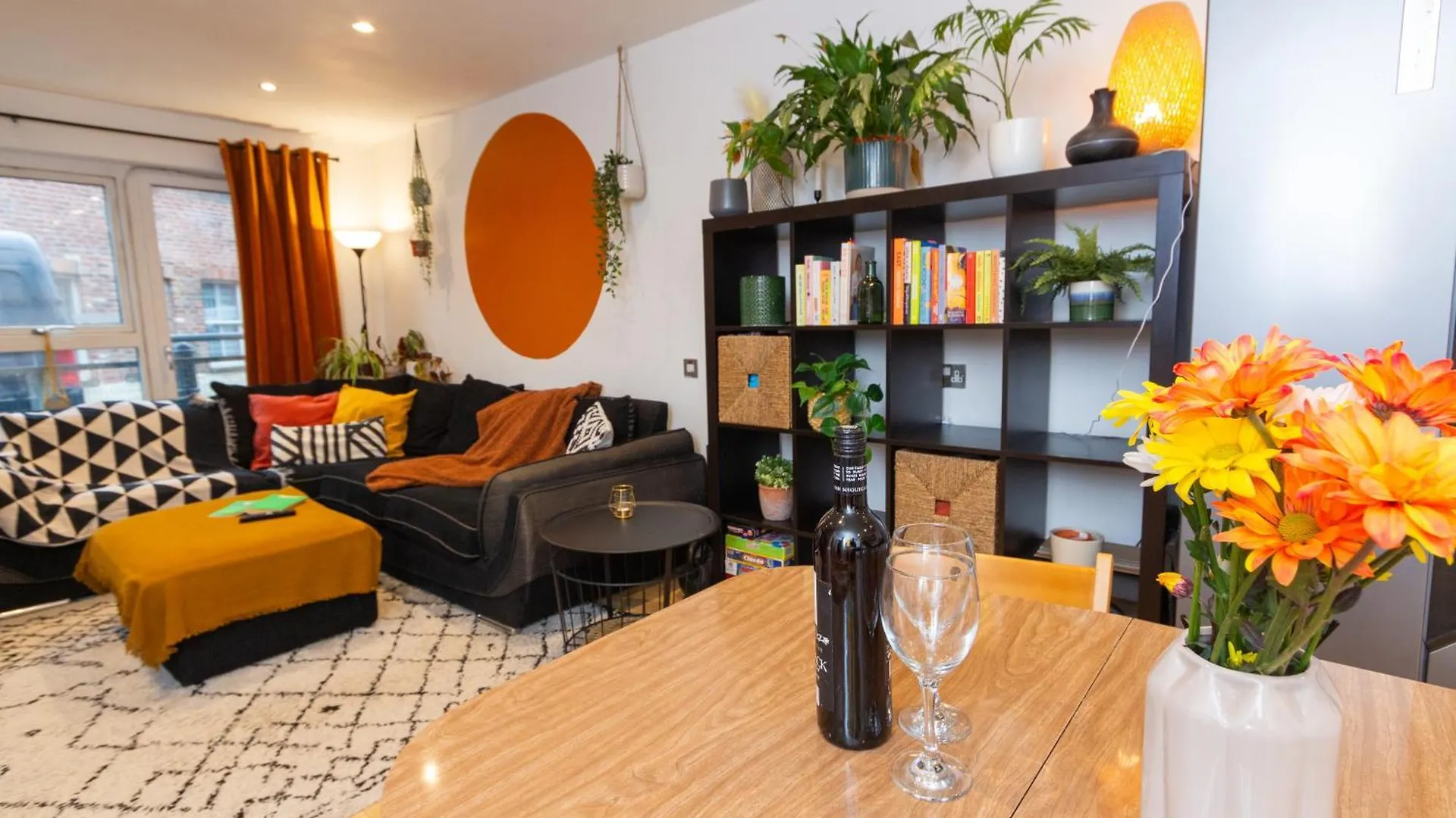 Appartement Modern Retreat - 2Bd Apt With Lush Greenery At Sheffield